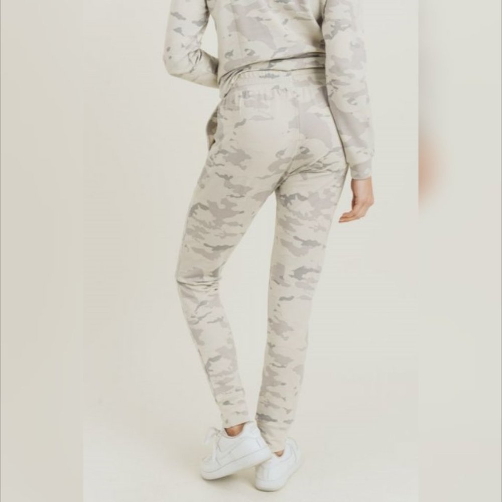 Snow Camo Drawstring Joggers - Picture 3 of 6